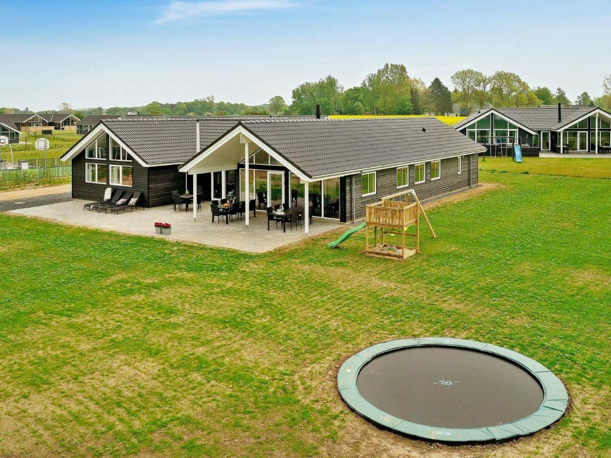 18 Person Holiday Home In Bogense Luaran gambar