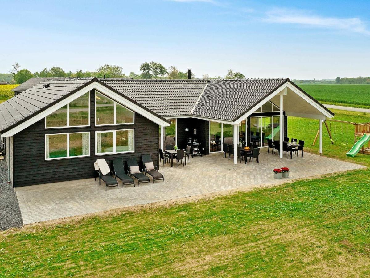 18 Person Holiday Home In Bogense Luaran gambar